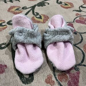 Zutano fleece bootie slippers 24m